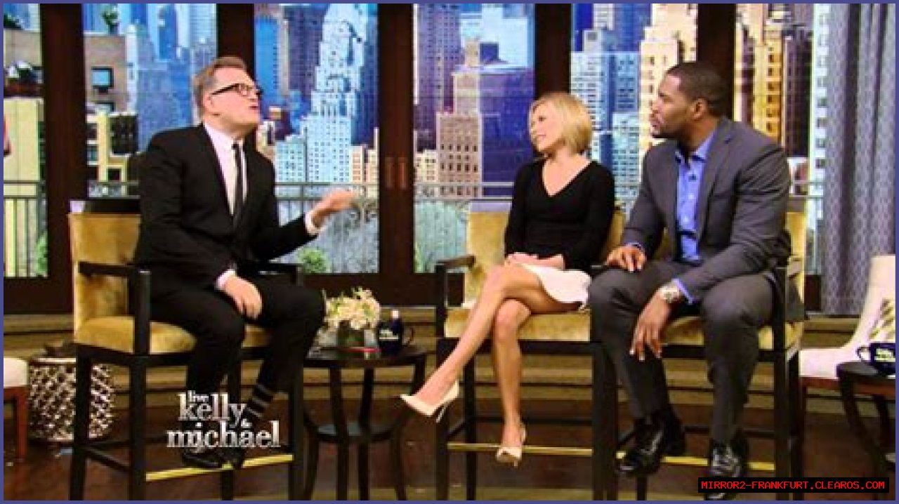 Kelly Ripa's Short Skirt: A Fashion Icon On Display